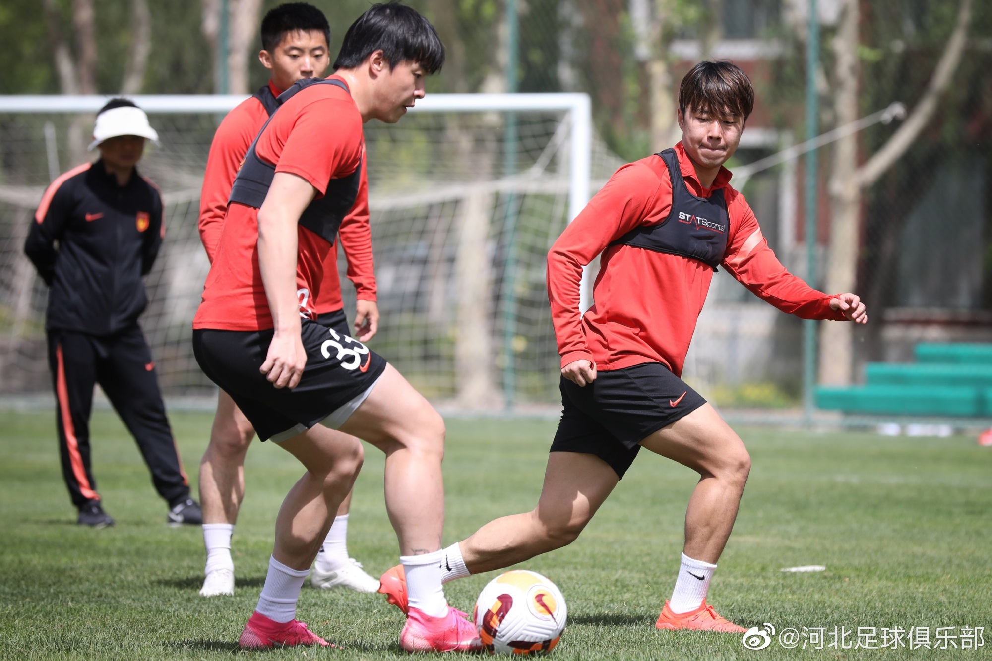 球员个人荣耀，队伍备战更加努力的简单介绍